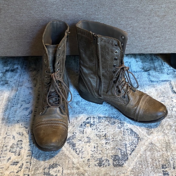 Steve Madden Shoes Steve Madden Gray Laceup Boots Poshmark